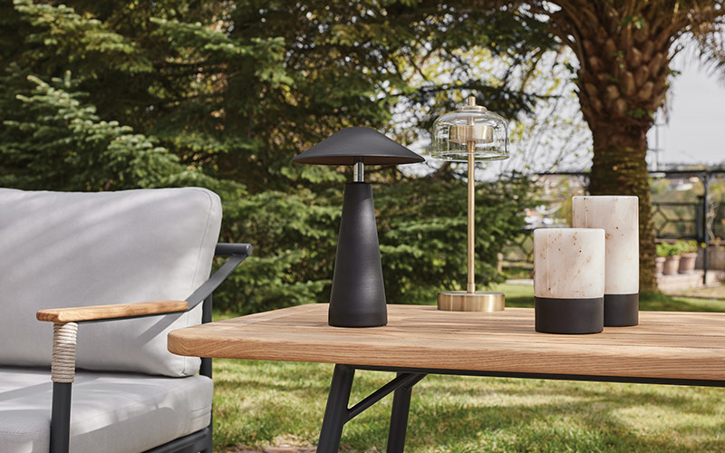 Spacious Decoration Ideas with Outdoor and Balcony Furniture Reflecting the Freshness of Spring