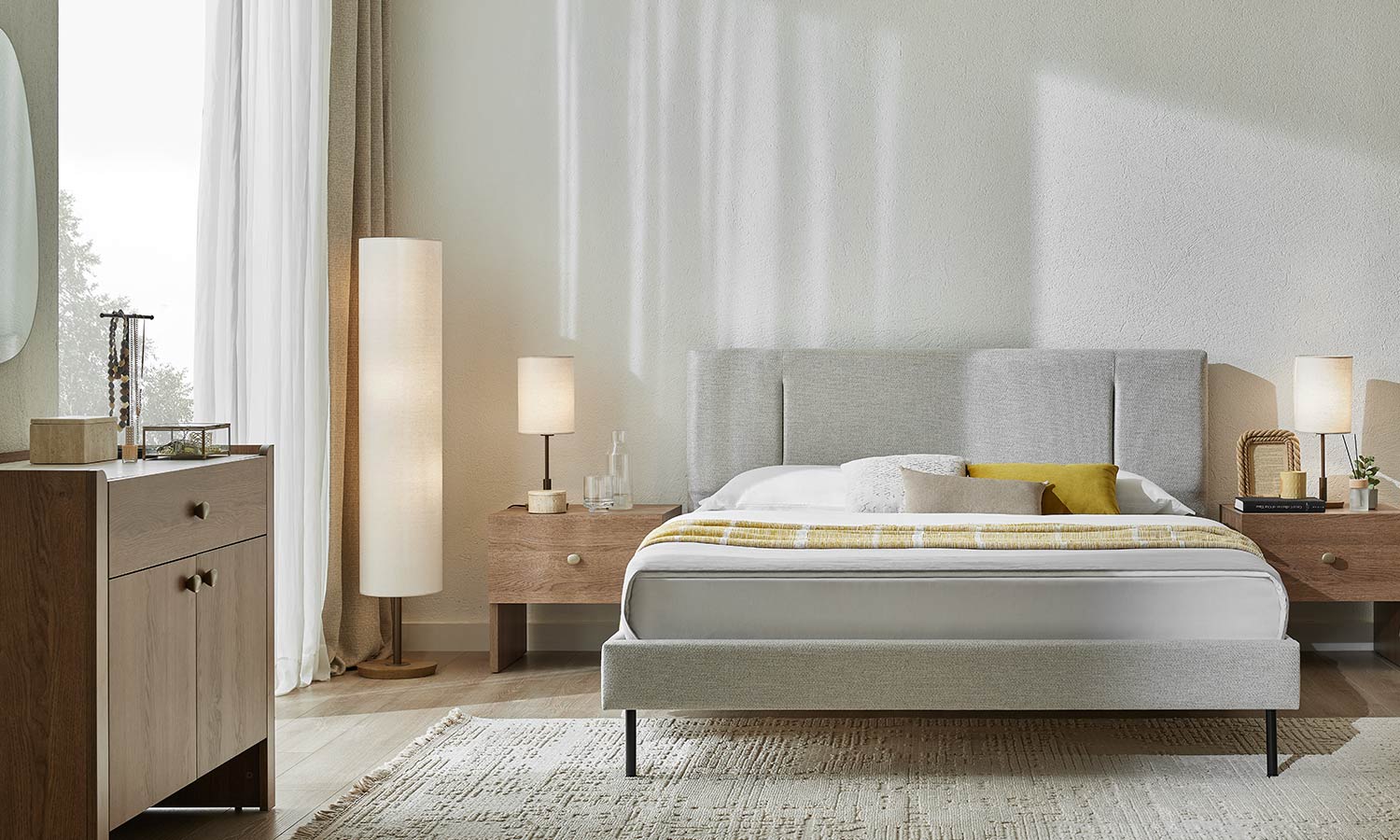 Zuma Headboard With Bedframe