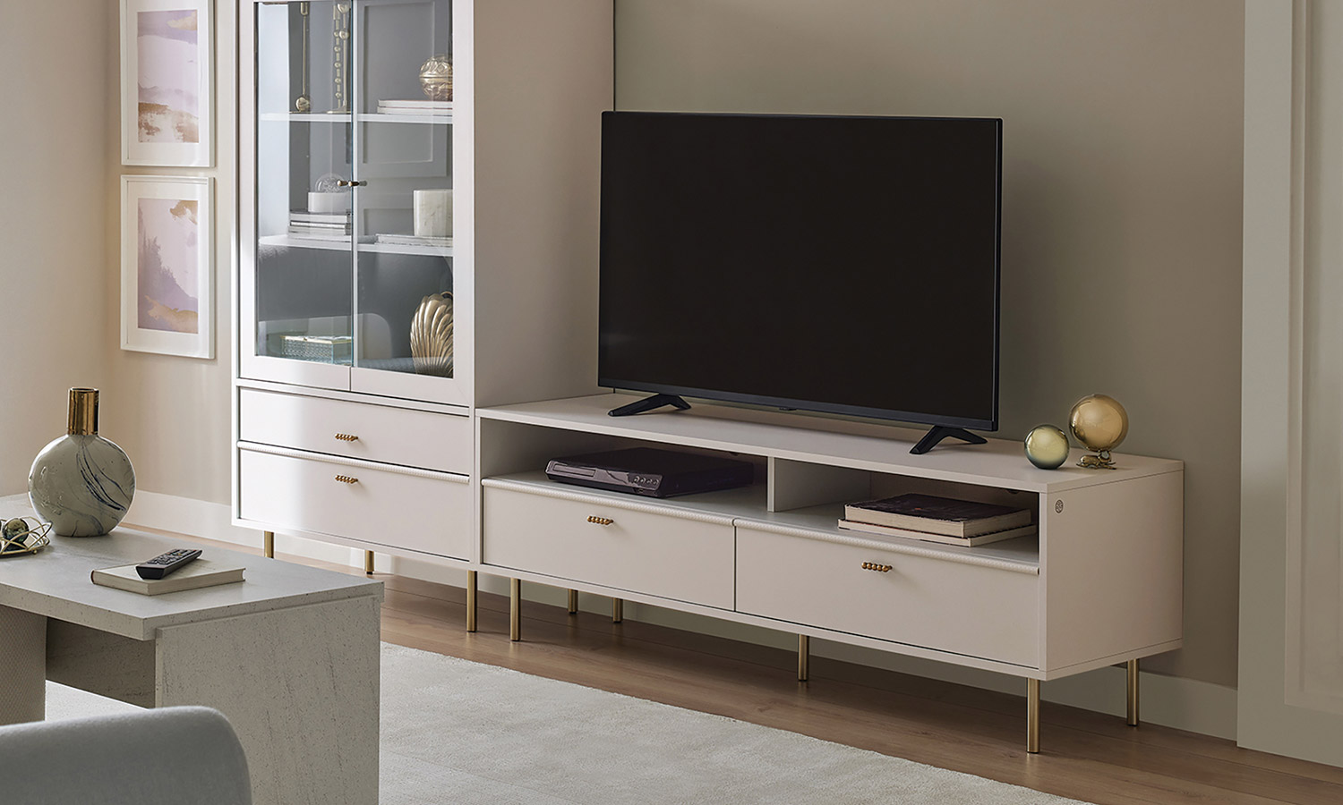 Karlin Pearl TV Ünitesi